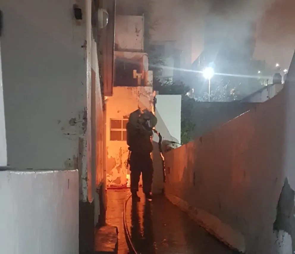 Se incendió un depósito y una mujer embarazada fue asistida por inhalación de humo