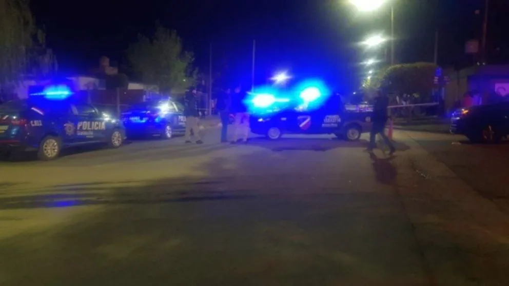 Horror en Arroyo Seco: matan a puñaladas a un nene de 5 años y sospechan de su hermana