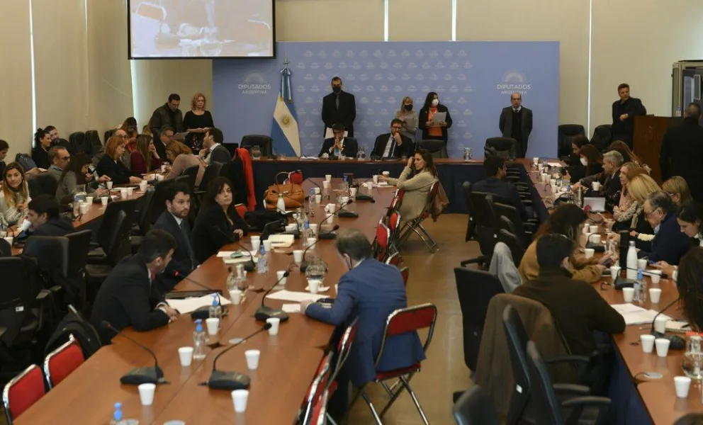 Qué dice el proyecto de reforma de la Corte que impulsa el oficialismo