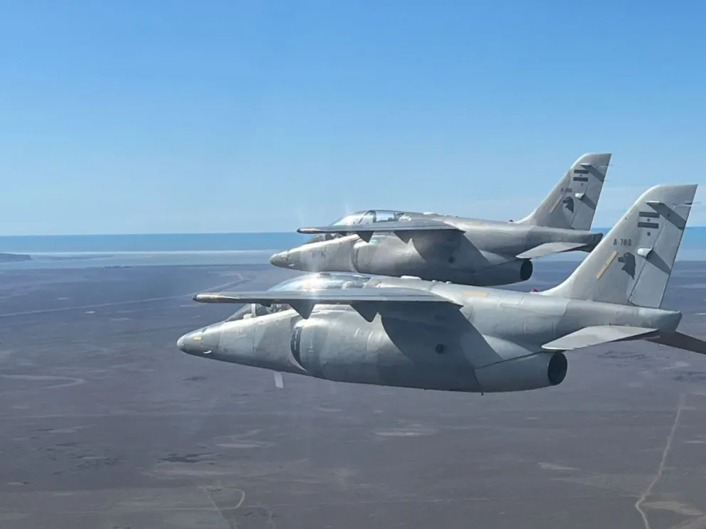 Aviones Pampa III se desplegaron en Río Gallegos para incrementar la vigilancia aérea