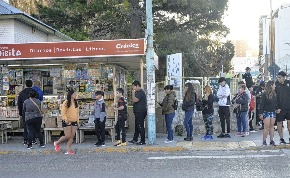 Hubo figuritas en Comodoro… al menos por un ratito