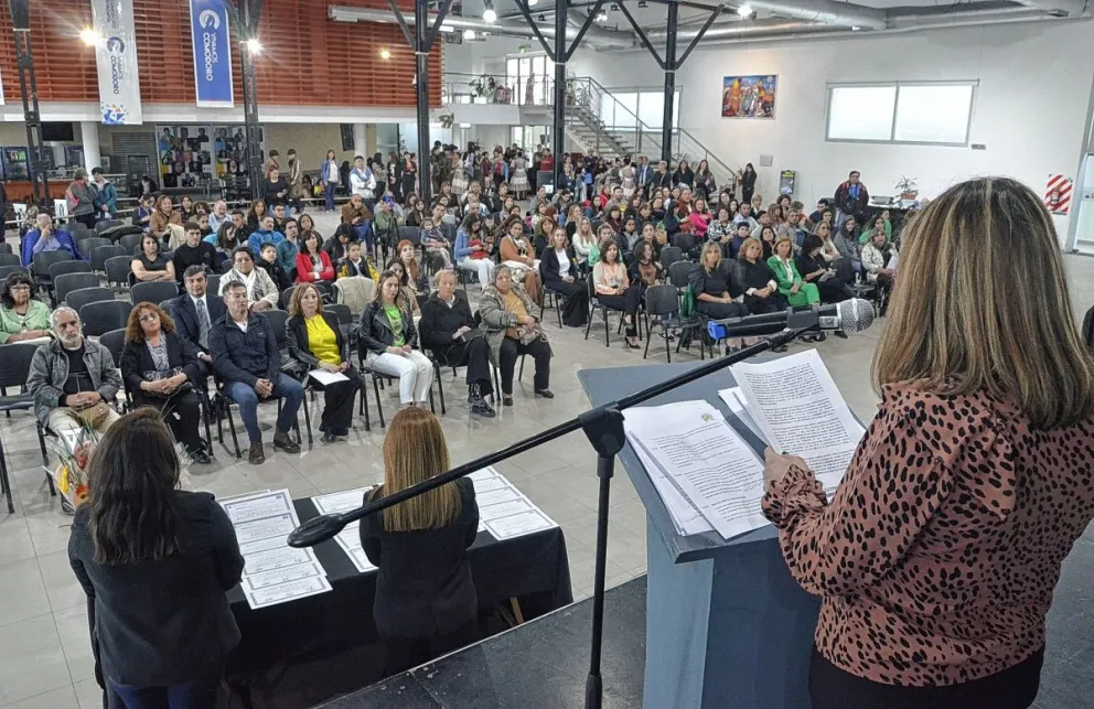 El ISFD Nº 802 festejó su 40º aniversario