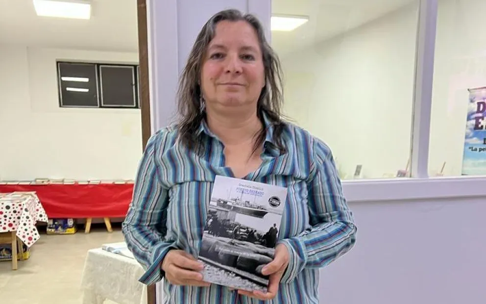 Puerto Deseado bajo la lupa de Graciela Ciselli