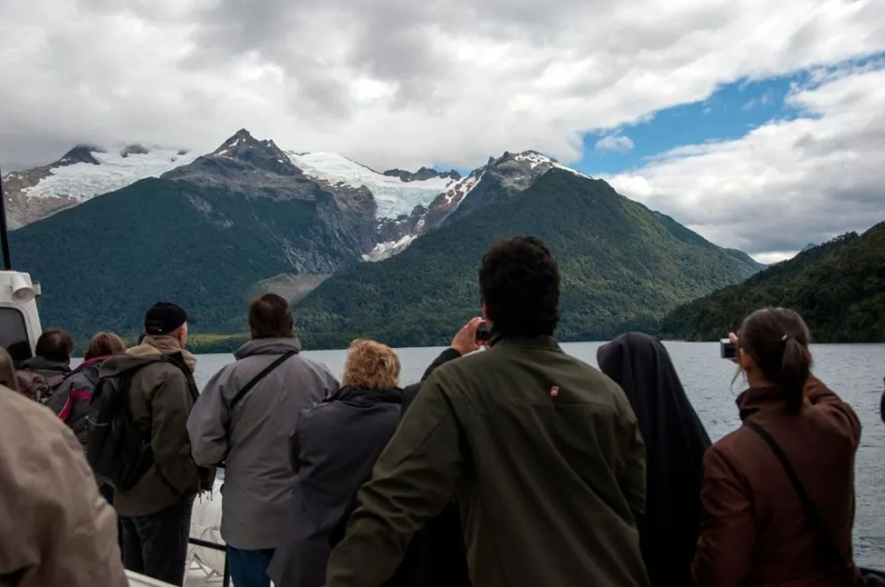 Día del Turismo: el Gobierno organiza actividades  y celebraciones en la cordillera, el Valle y Península