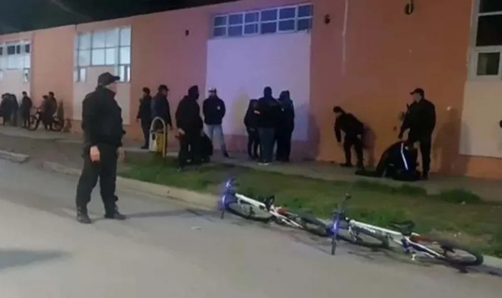 Adolescente en grave estado tras ser apuñalada durante los festejos del Día del Estudiante