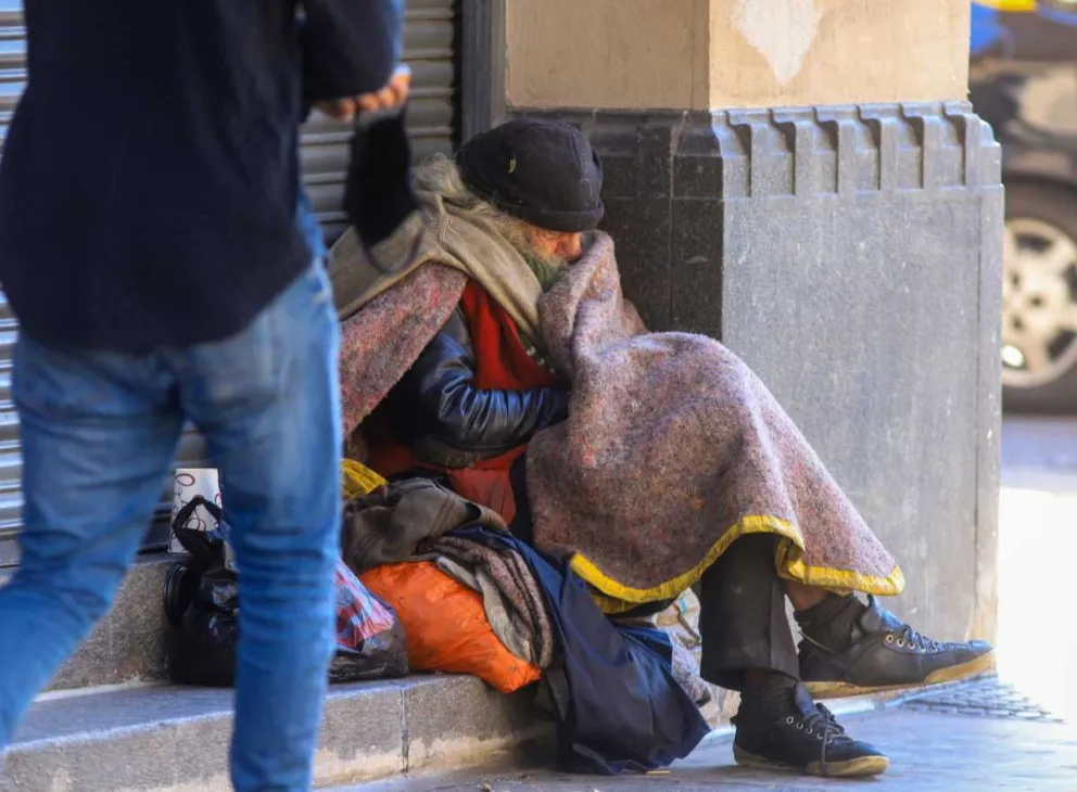 Según el INDEC, casi 4 de cada 10 argentinos son pobres