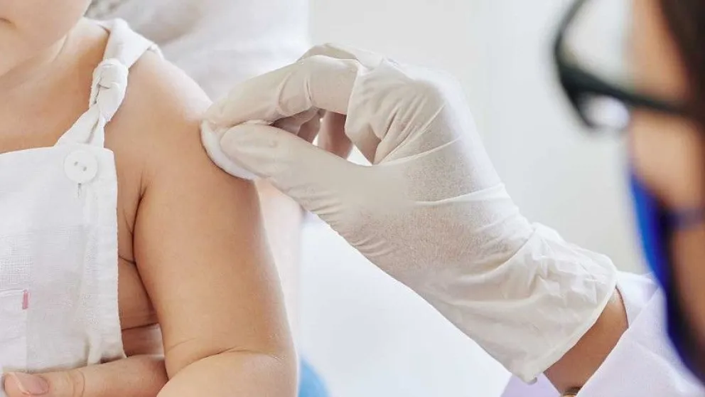 Lanzaron la campaña de vacunación en Comodoro contra el sarampión, rubeola, paperas y poliomelitis