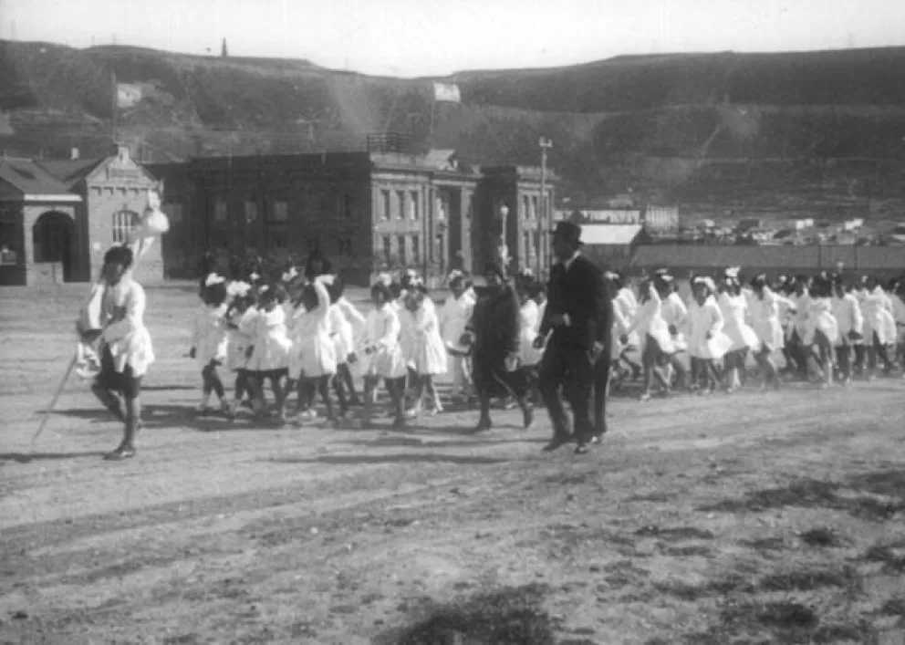 La escuela de Y.P.F.