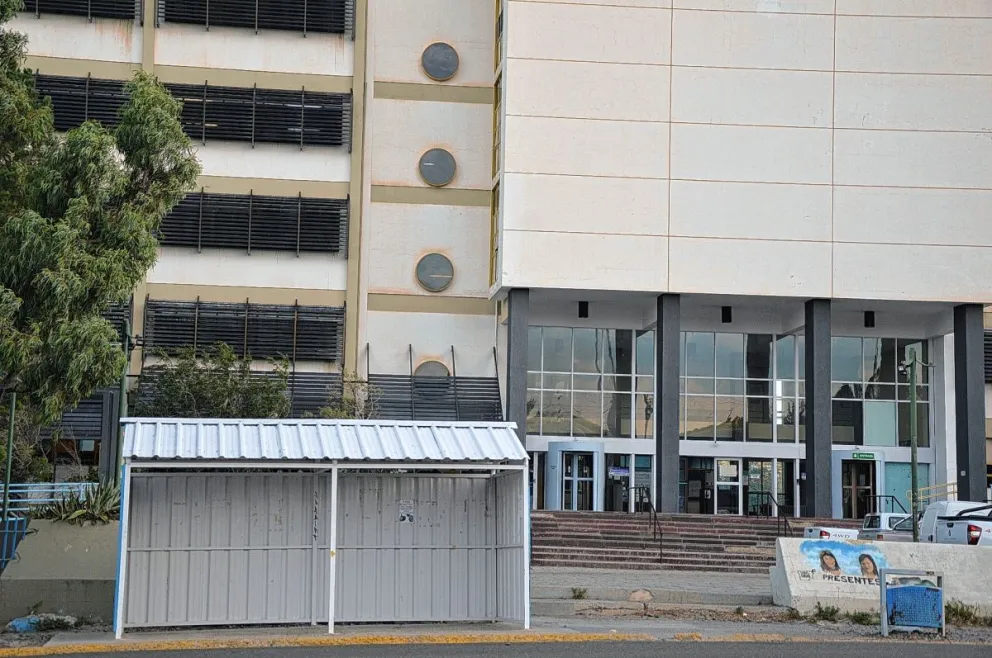 Proponen que nuevas líneas de colectivo de la zona sur y oeste lleguen a la Universidad