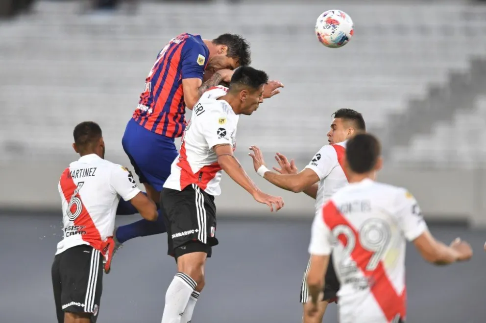 San Lorenzo y River se enfrentan en un clásico sin margen de error