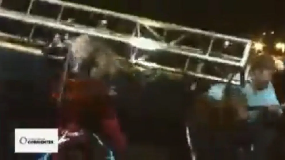 Una cantante resultó herida por la caída de una pantalla gigante en un show en Corrientes