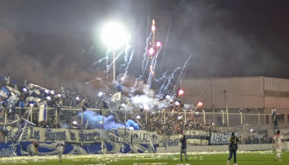 Desde Comodoro TGD Padres TEA repudiaron el uso de pirotecnia y sancionarán a Newbery