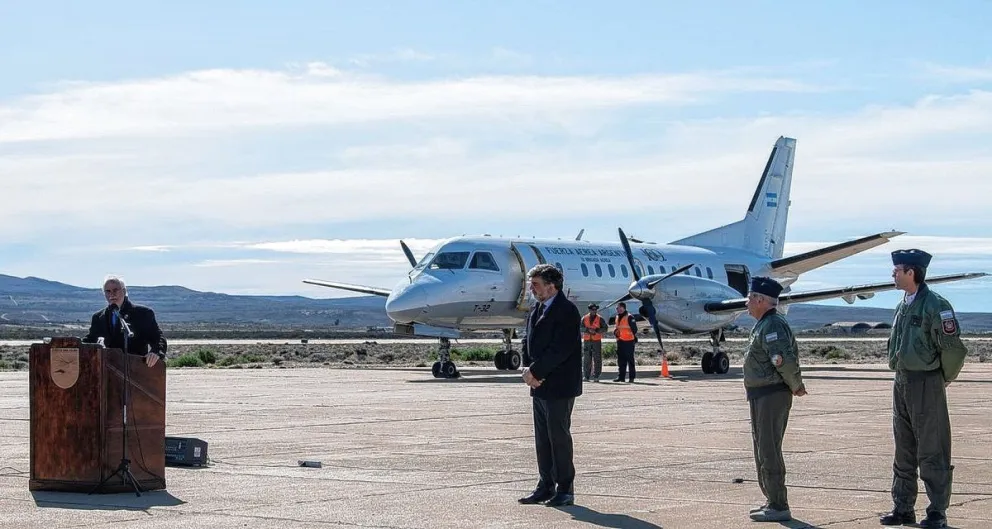 LADE inauguró nuevo puente aéreo entre Puerto San Julián y Comodoro