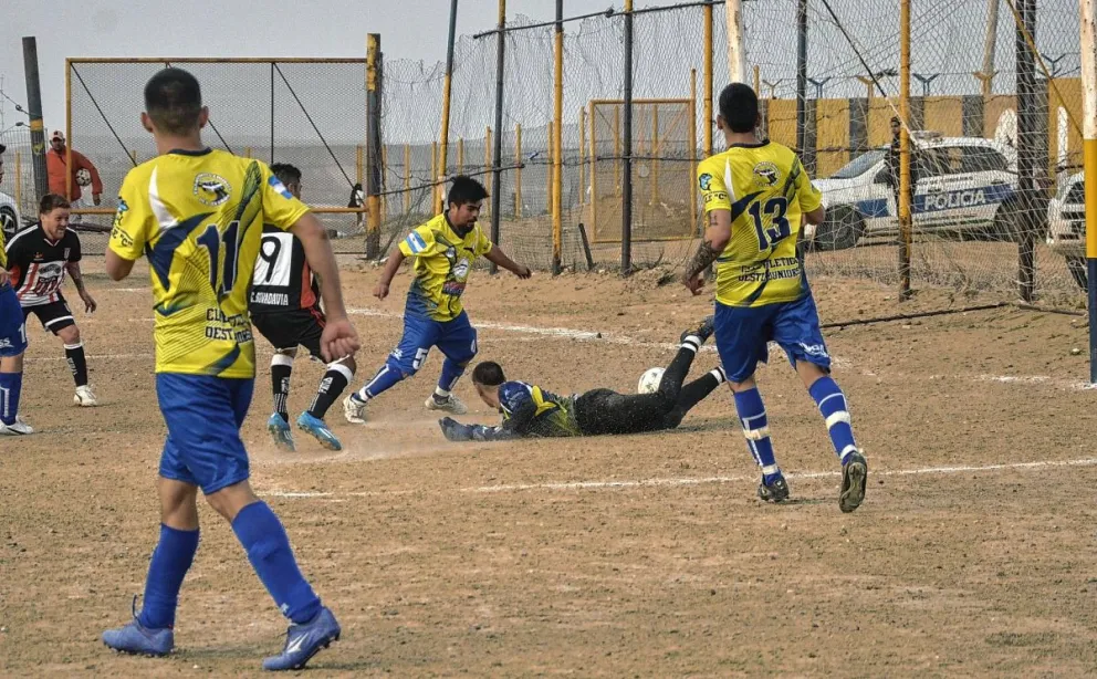 Saavedra y Oeste, el mejor duelo del año sin goles