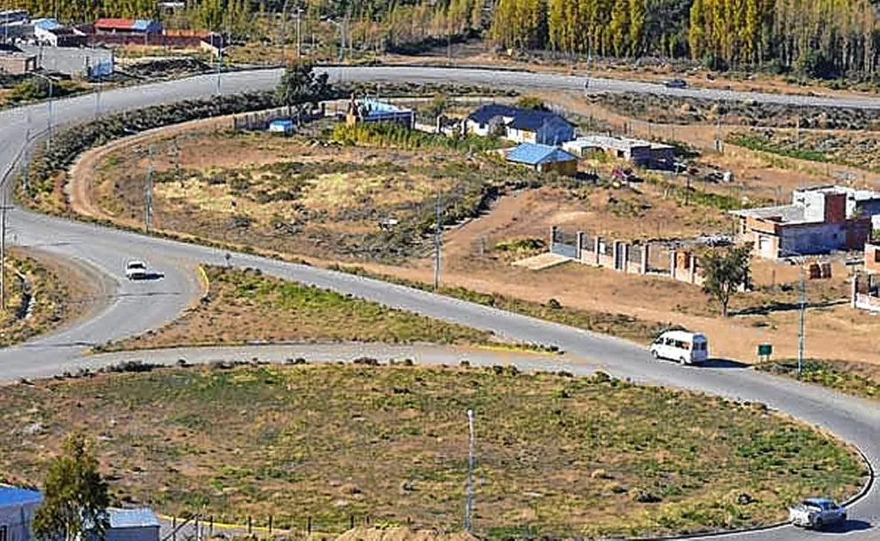 Proyectan empezar la obra del Camino Petrolero este año