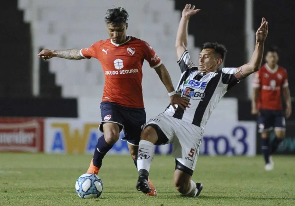 Independiente se enfrenta con Central Córdoba (SdE) para seguir en alza en el torneo