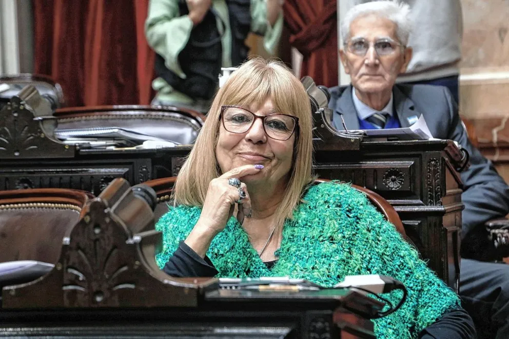 Hernández presentó un listado de obras para incorporar al Presupuesto Nacional 2023