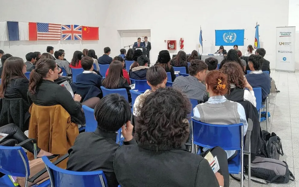 Se realizó en Comodoro el V encuentro “Uniendo Metas”, con participación de estudiantes secundarios