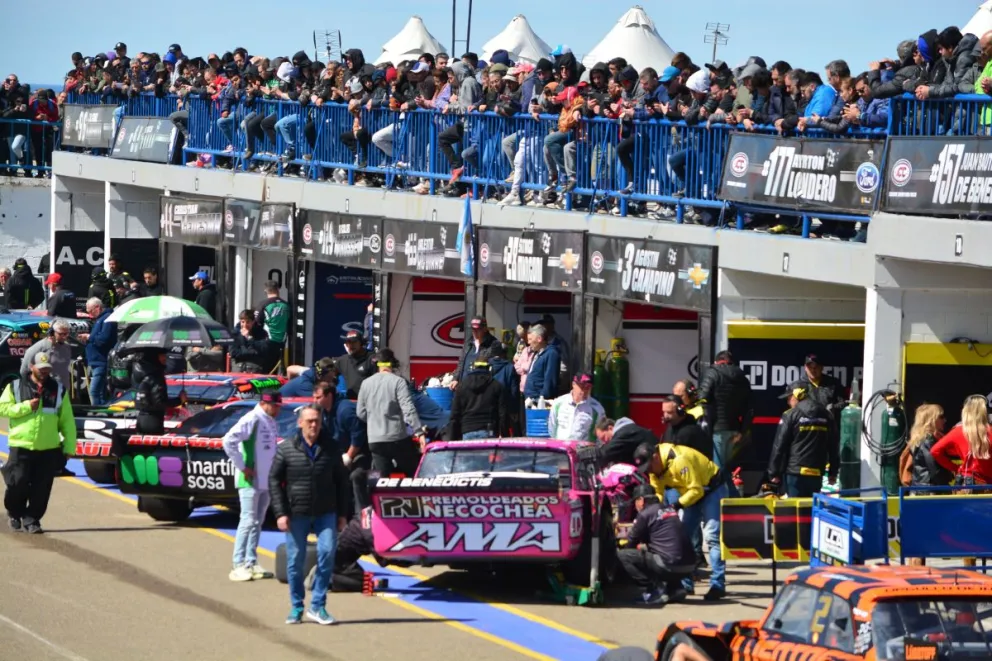 Mariano Werner larga en la "pole" en la final del TC