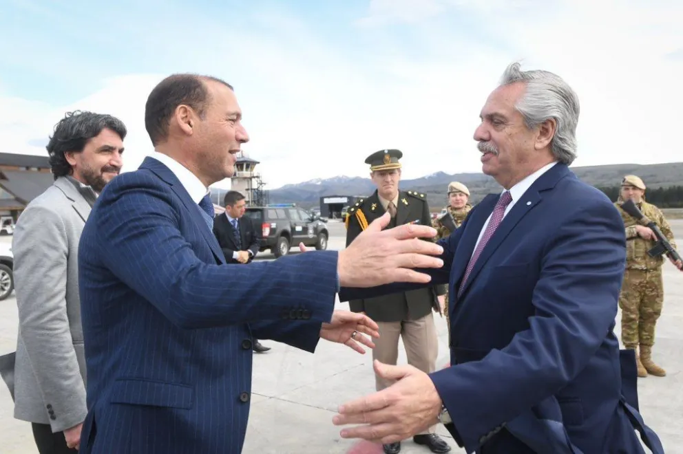 Alberto Fernández visita Neuquén y tiene previsto reunirse con comunidades mapuches