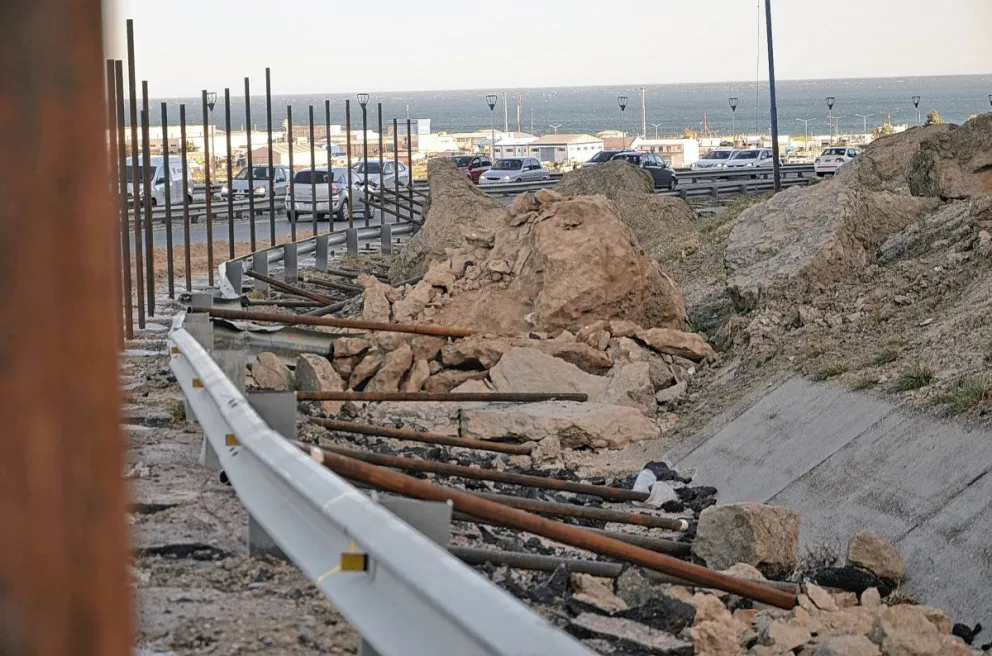 Se avanza en el muro de contención ante el movimiento continuo del cerro Chenque