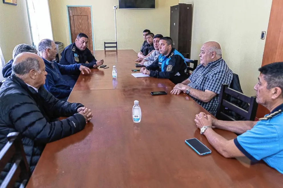 La Policía de Chubut y el Municipio avanzan en estrategias para prevenir el abigeato en los campos de la zona