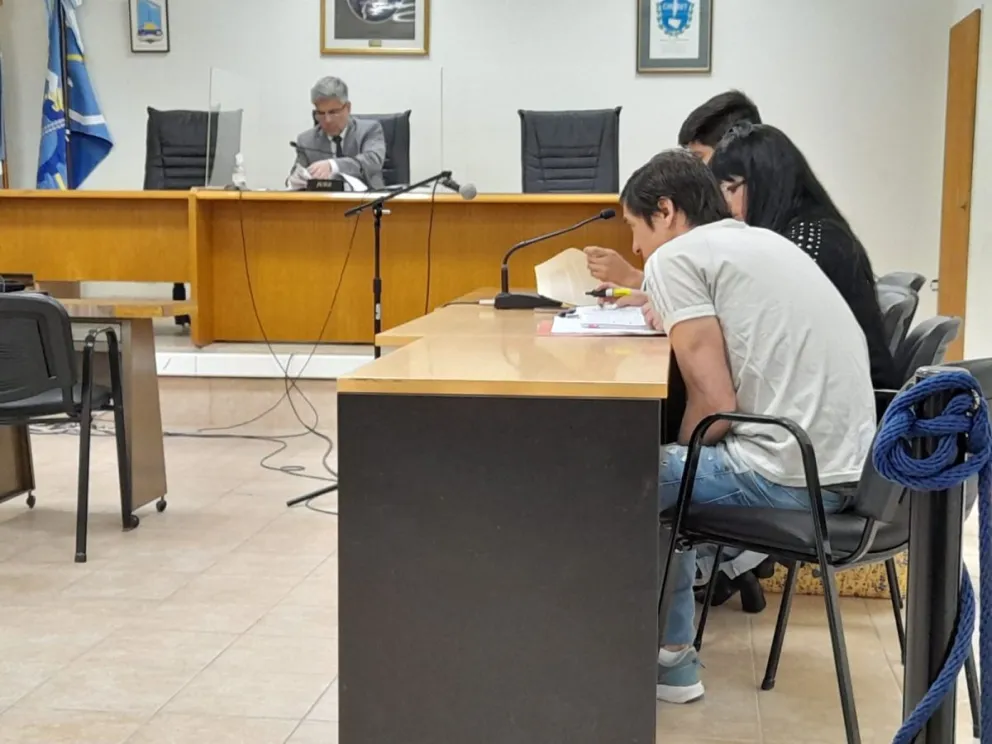 Condenaron a Crettón a tres años de prisión por hechos de violencia de género 