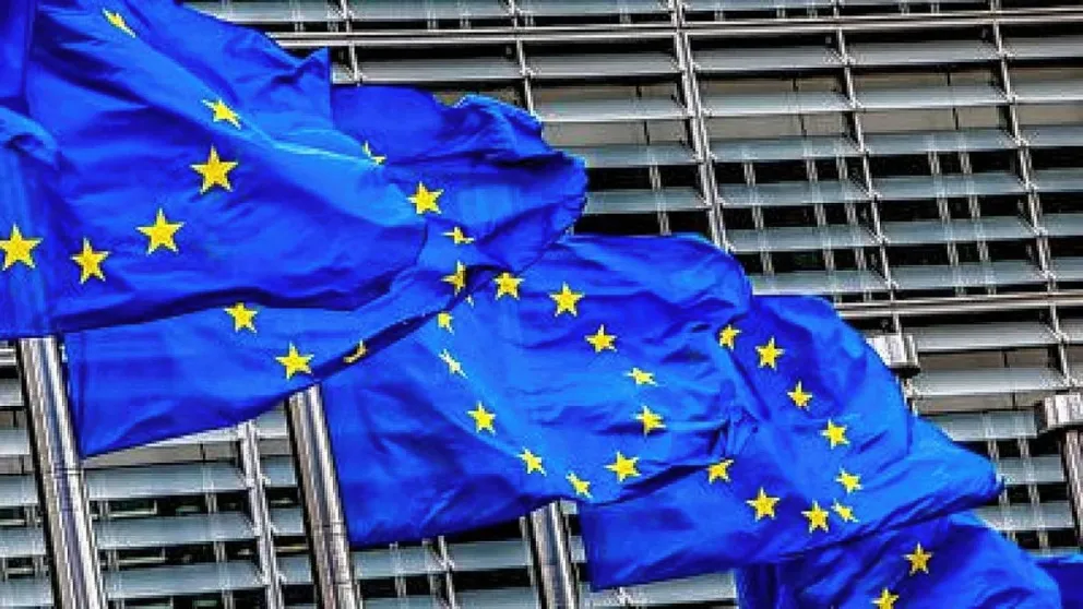 La Unión Europea aprueba formar militares ucranianos y dar 500 millones para armamentos