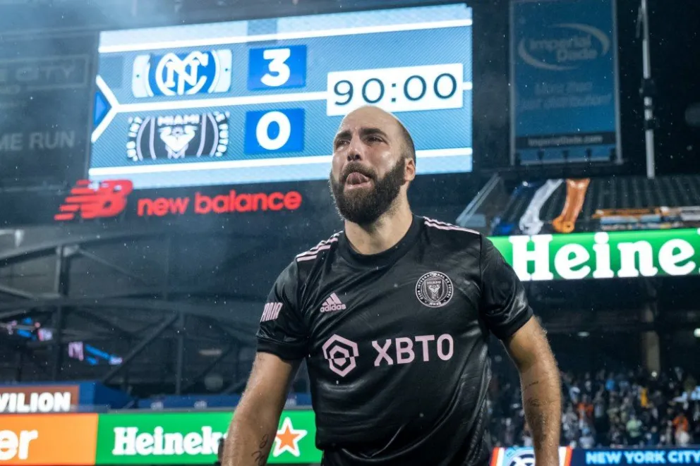El llanto de Gonzalo Higuaín tras su último partido como futbolista