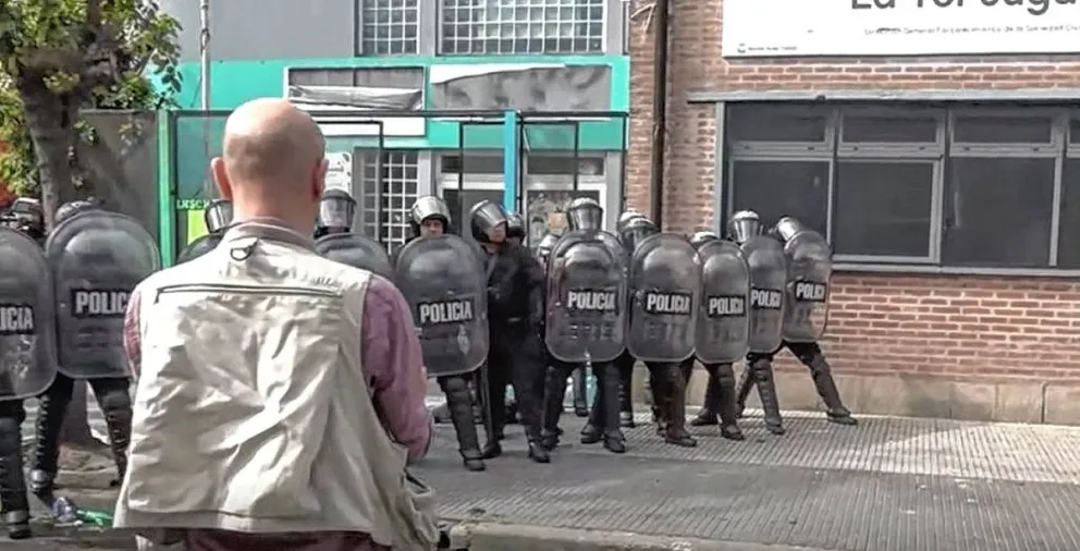 Violento ataque narco contra un comedor comunitario de Parque Avellaneda