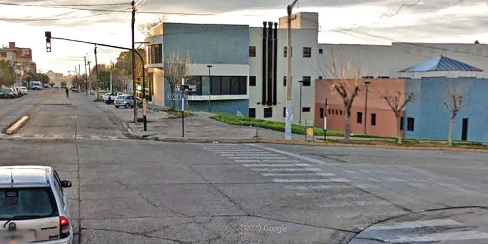 Turistas franceses, víctimas de un robo mientras visitaban el Museo Feruglio de Trelew