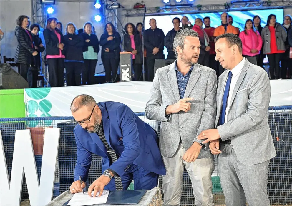 En el aniversario de Trelew el Gobierno anunció la inversión de 1.200 millones de pesos en viviendas