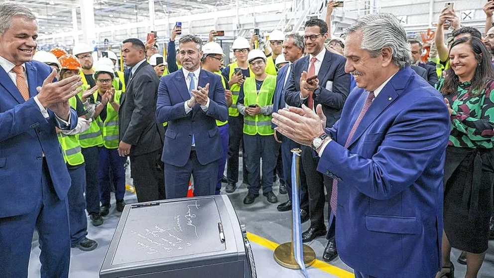 Alberto Fernández inauguró una planta de Whirlpool: "Necesitamos empresas que confíen e inviertan en Argentina"