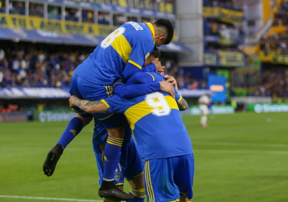 Boca recibe a Independiente en busca del título