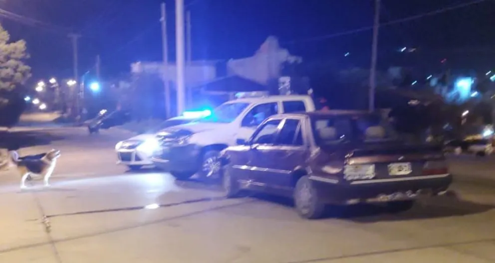 Embistió un móvil y se negó a realizar el test de alcoholemia