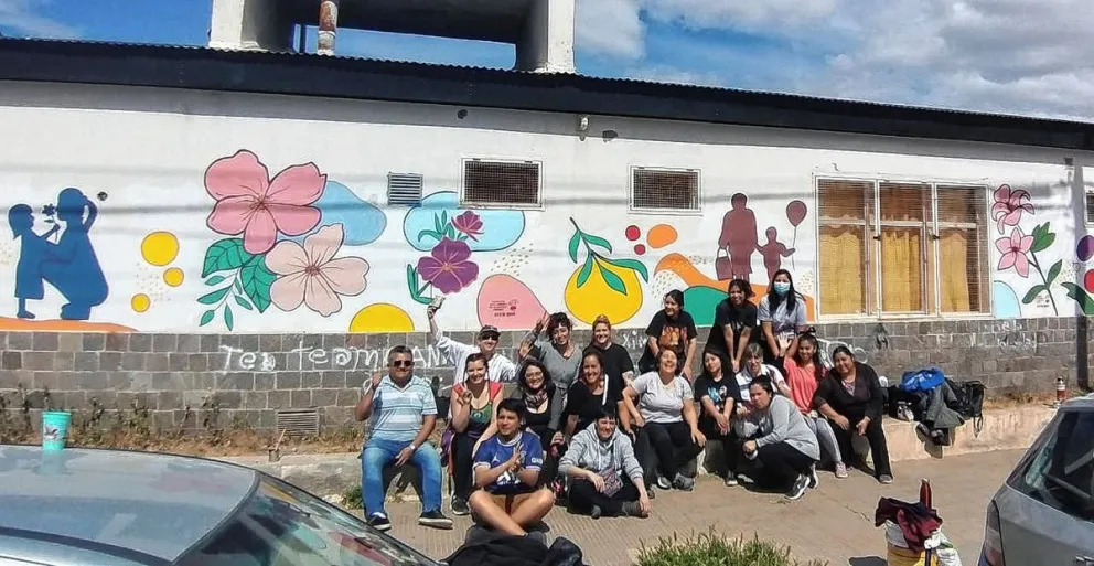 Embellecimiento y participación solidaria en el CAPS del barrio José Fuchs