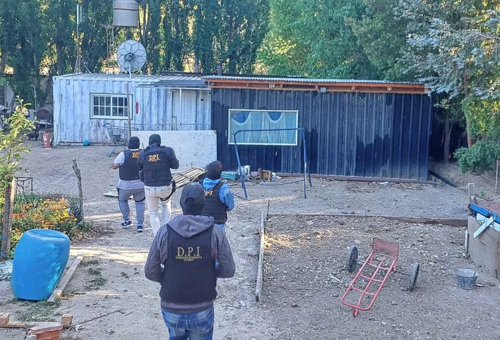 Amenazó de muerte a su ex, le allanaron la casa y le secuestraron dos armas de grueso calibre y más de 250 municiones