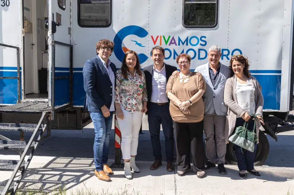 Fuerte campaña de detección y prevención de Hepatitis C con dos tráiler en la ciudad