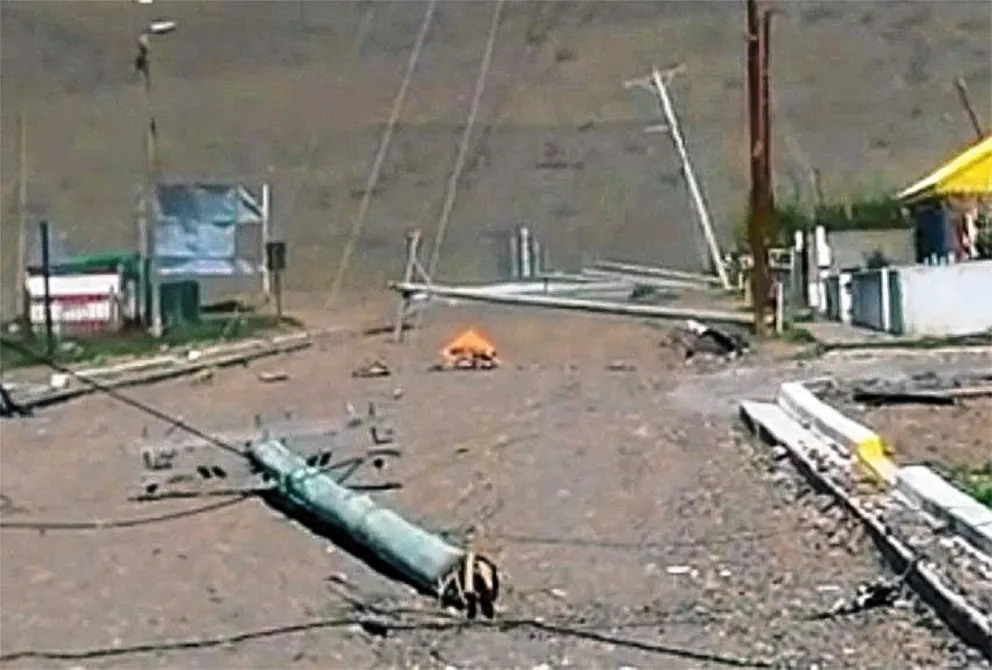Comodoro bajo un cerrado manto de polvo