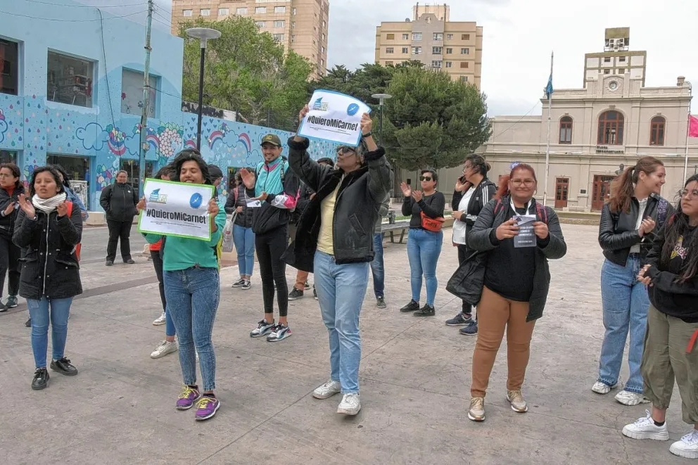 Analizarán documentación para que los graduados de Turismo sean avalados como guías
