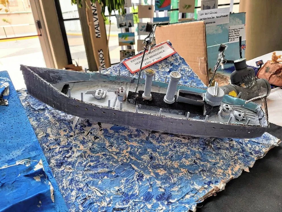 Amplia y participativa muestra sobre el conflicto de Malvinas en el Martín Rivadavia