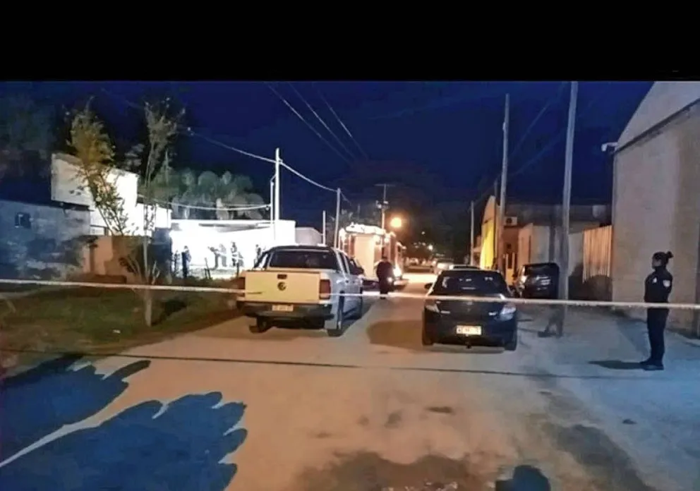 Santa Fe: hallaron los cuerpos de dos bebés enterrados en el fondo de una casa