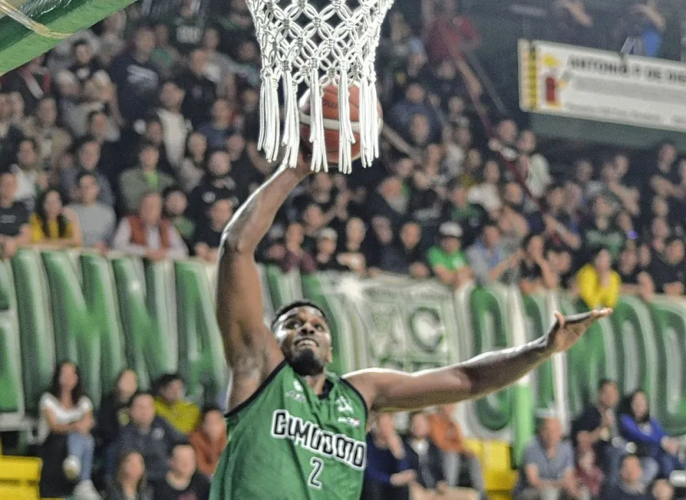 Gimnasia enfrenta a Atenas en Córdoba