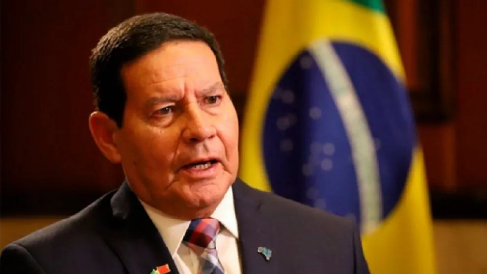 Brasil: el vicepresidente de Bolsonaro se comunicó con el vice electo de Lula para la transición