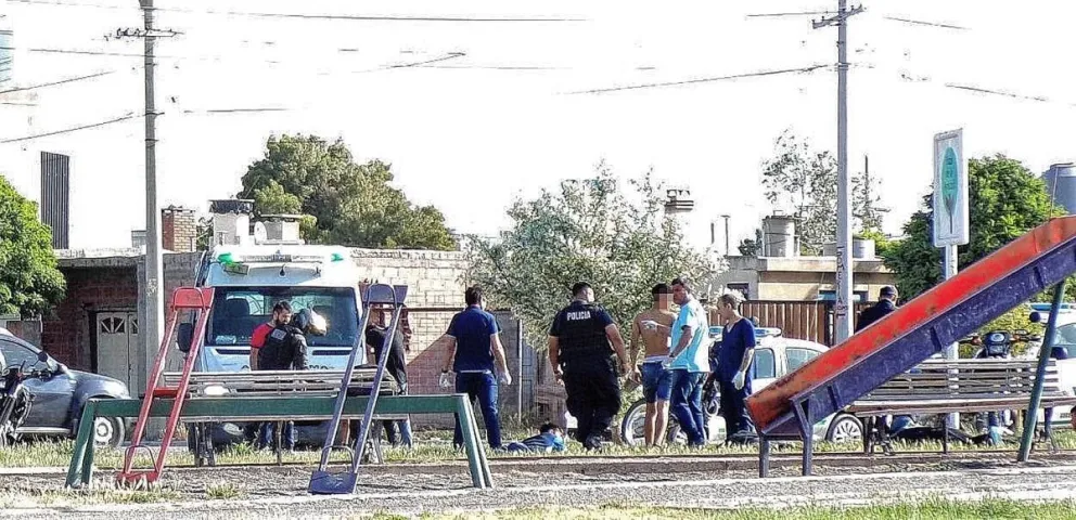 Cuatro demorados tras feroz refriega entre menores con cuchillos y un destornillador en la que hubo dos heridos