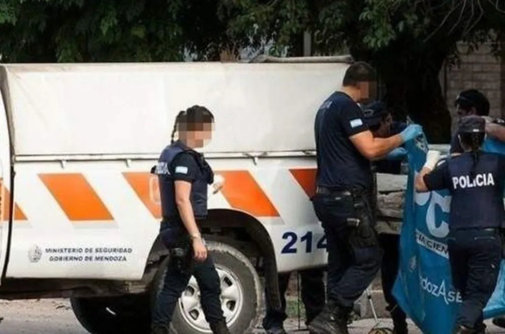 Tragedia en San Rafael: limpiaba el techo, cayó de una altura de 10 metros y murió