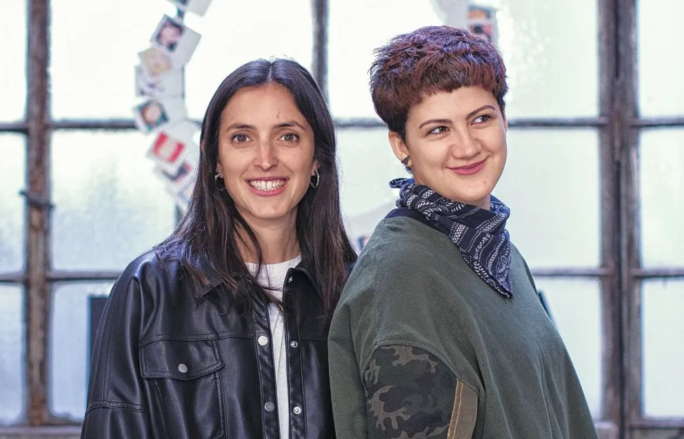 Fera, mundos de papel