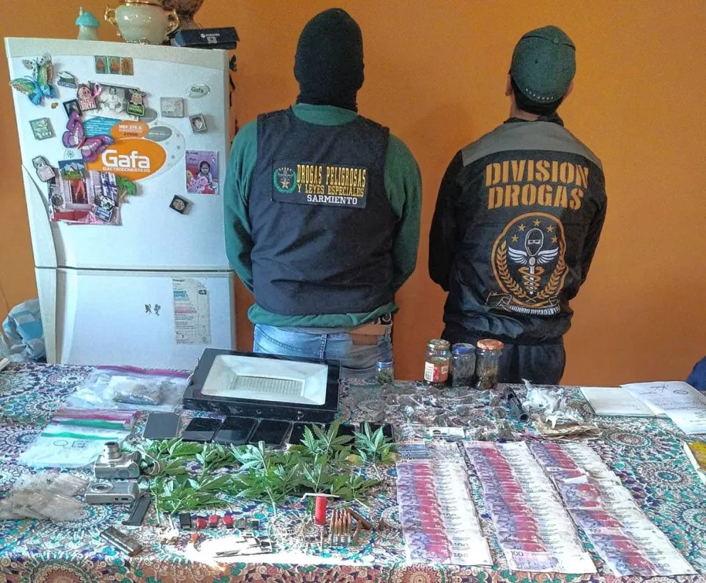 Seis detenidos y el secuestro de droga, vehículos y dinero en ocho allanamientos