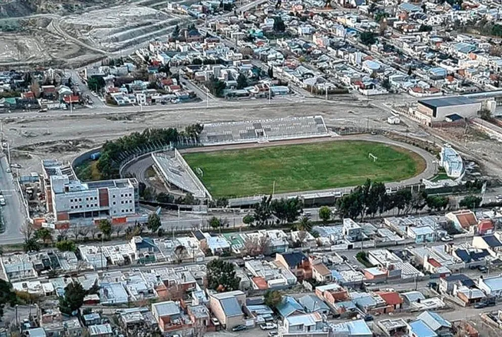 La vecinal Mosconi mantiene reclamos por las tardes futboleras en el Estadio