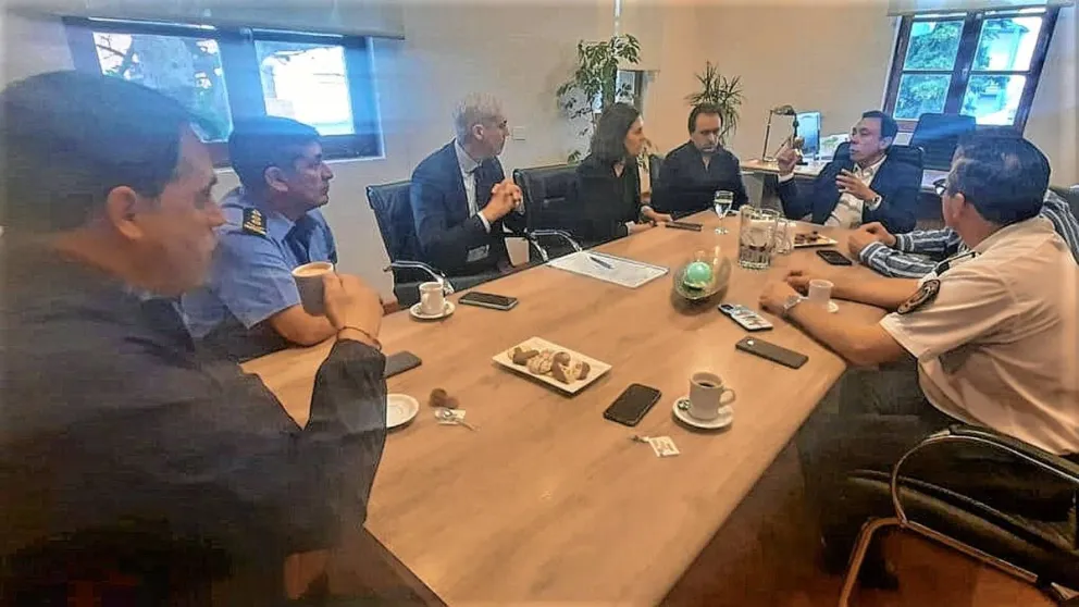 El Jefe de Policía se reunió con fiscales y autoridades del Municipio por las denuncias en el Jardín N° 406